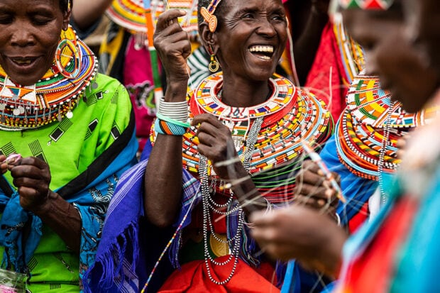 Women from the Satubo Beading Group near Segera Retreat. Photo by David Crookes, courtesy Segera Retreat.