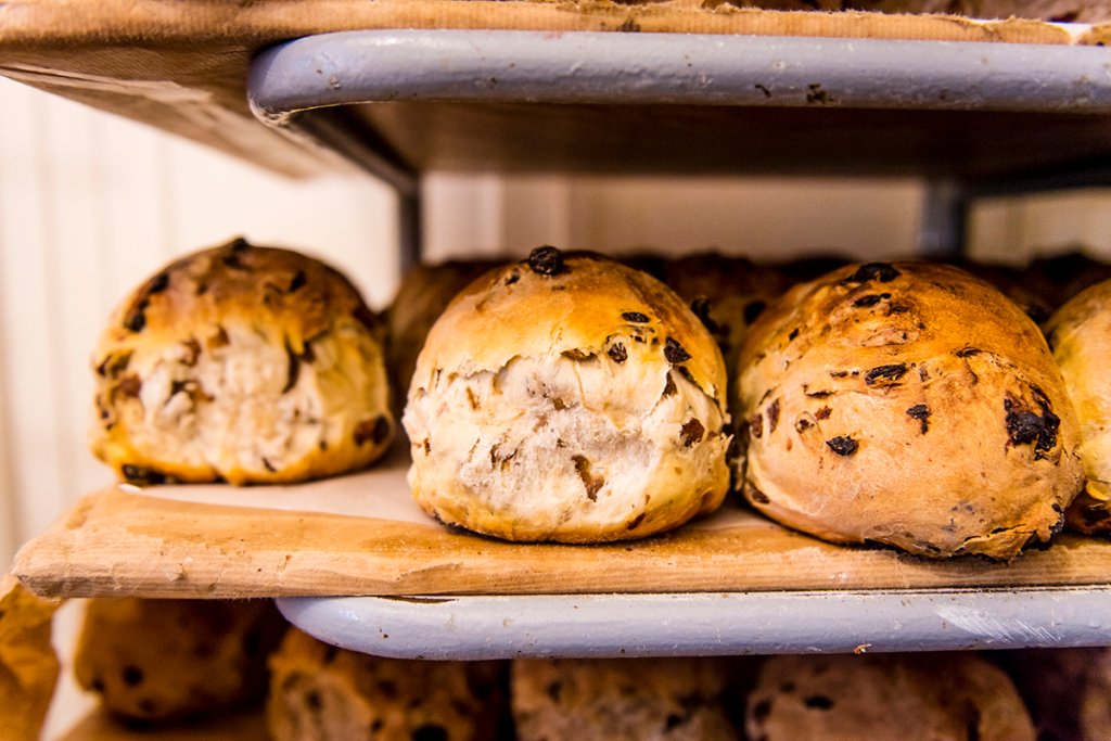 Goossens Bakery Roggeverdommeke_Raisin Bread Credit Frederik Beyens